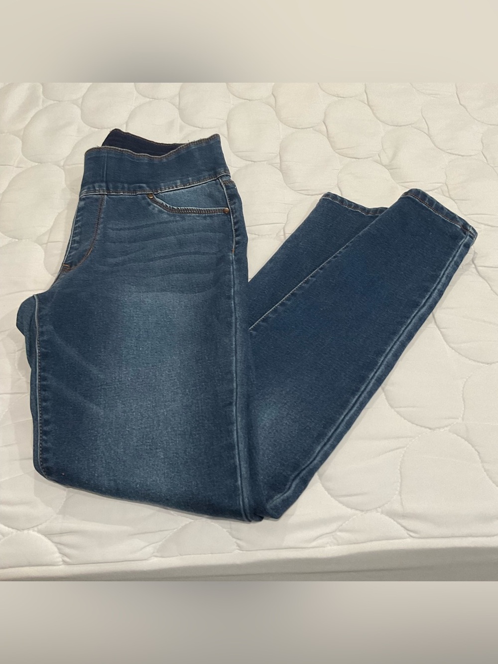 d. jeans Women's medium-wash Blue pull-on denim Jeggings - Stretch Denim